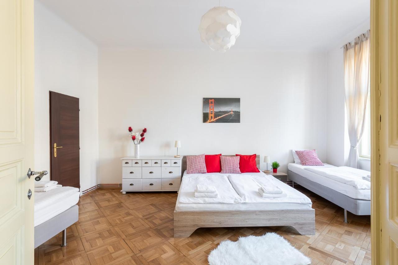 Residence Tesnov Apartment Prag Dış mekan fotoğraf